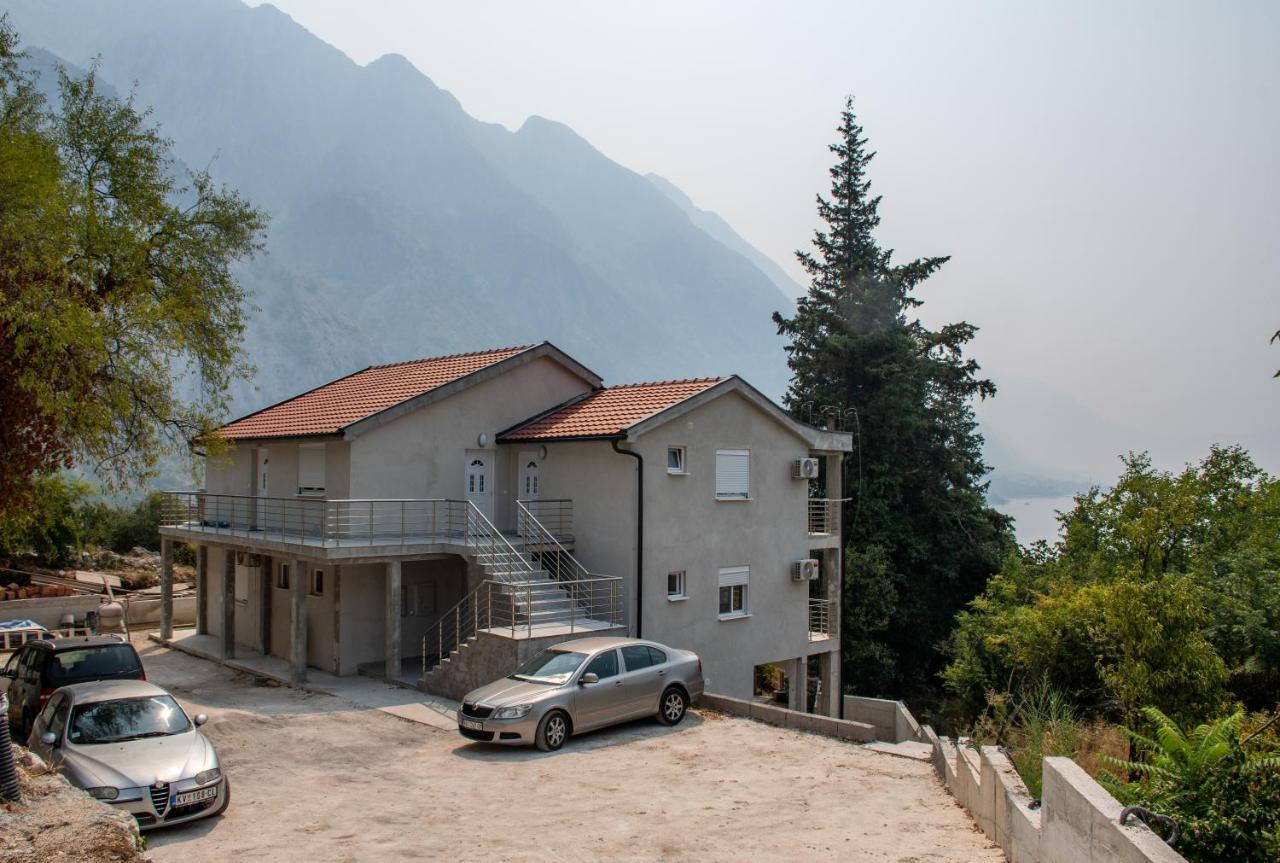 Bay Leaf Apartments Kotor Exterior photo